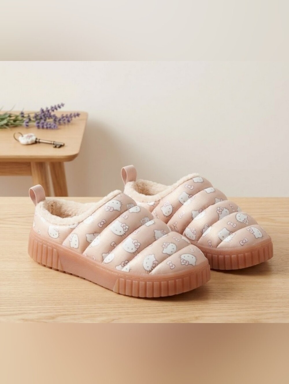 NEW! Hello Kitty Womens Puffy Slip-On Cozy Shoes in Blush Pink Sz 5